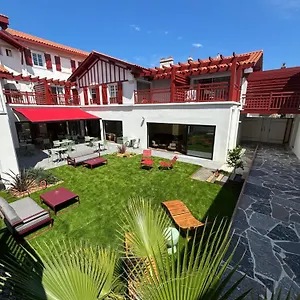 Hotell Kemaris
