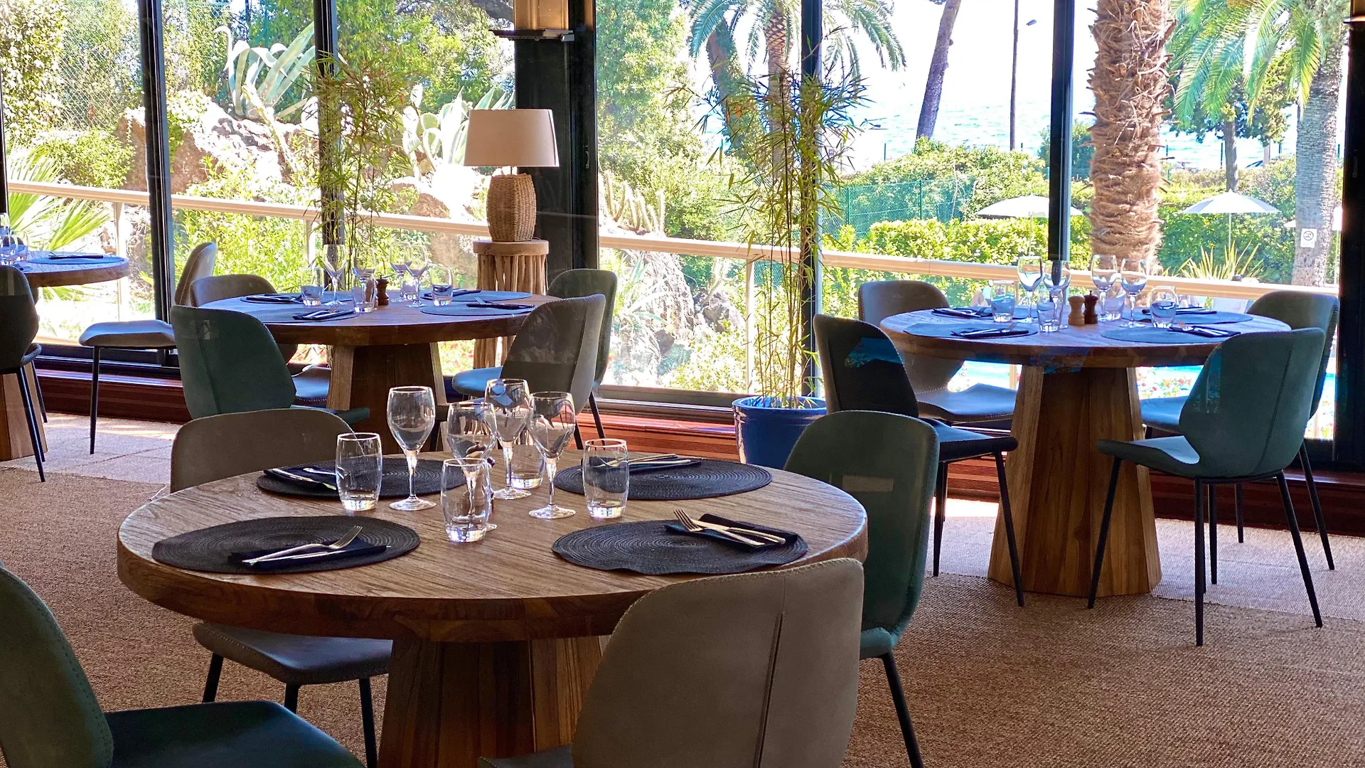 Luxotel Cannes 4*,  France