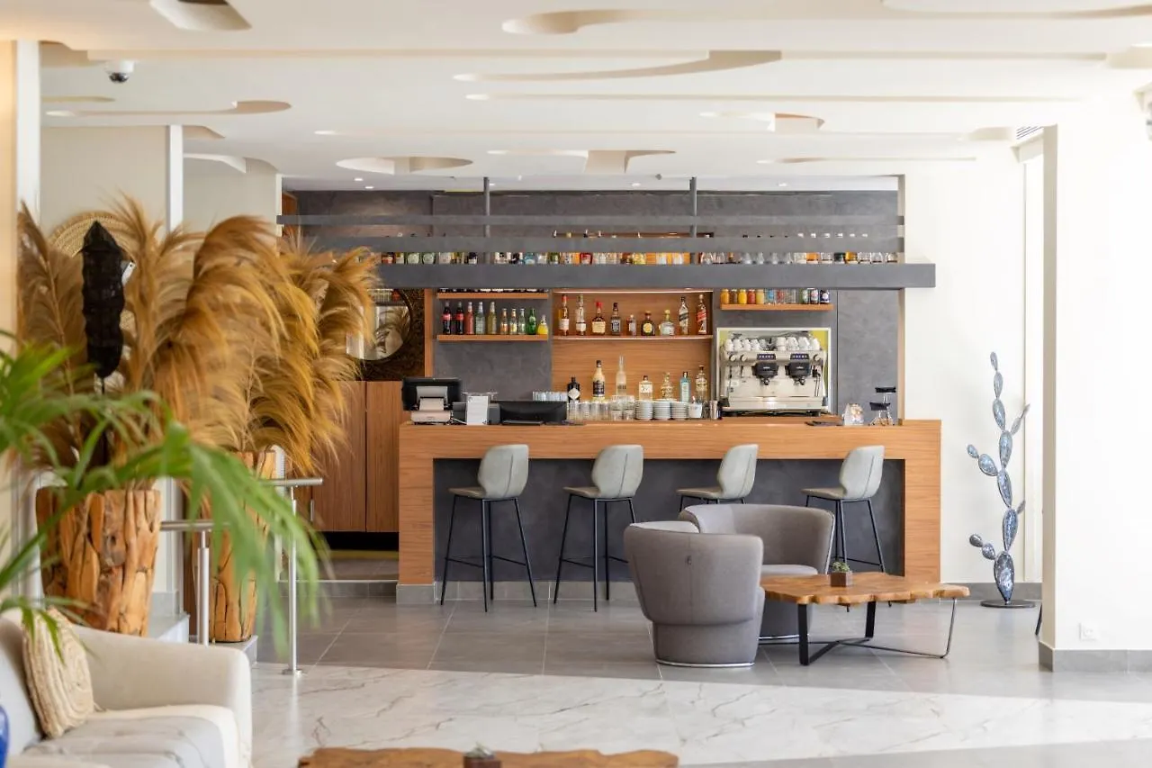 Luxotel Cannes 4*,